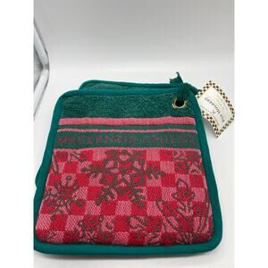MACKENZIE-CHILDS MERRY CHRISTMAS Red and Green check snowflake Pot Holders.  NWT